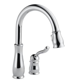 Delta 978-DST Leland 14 1/4" Single-Handle Pull-Down Kitchen Faucet in Chrome