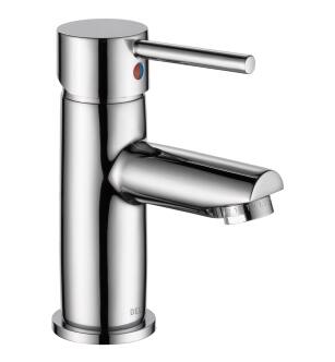 Delta Modern™ 559LF-PP Single Handle Project-Pack Bathroom Faucet Three Hole Deck Mount in Chrome